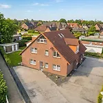 Riedgrashaus Riedgras 3 *